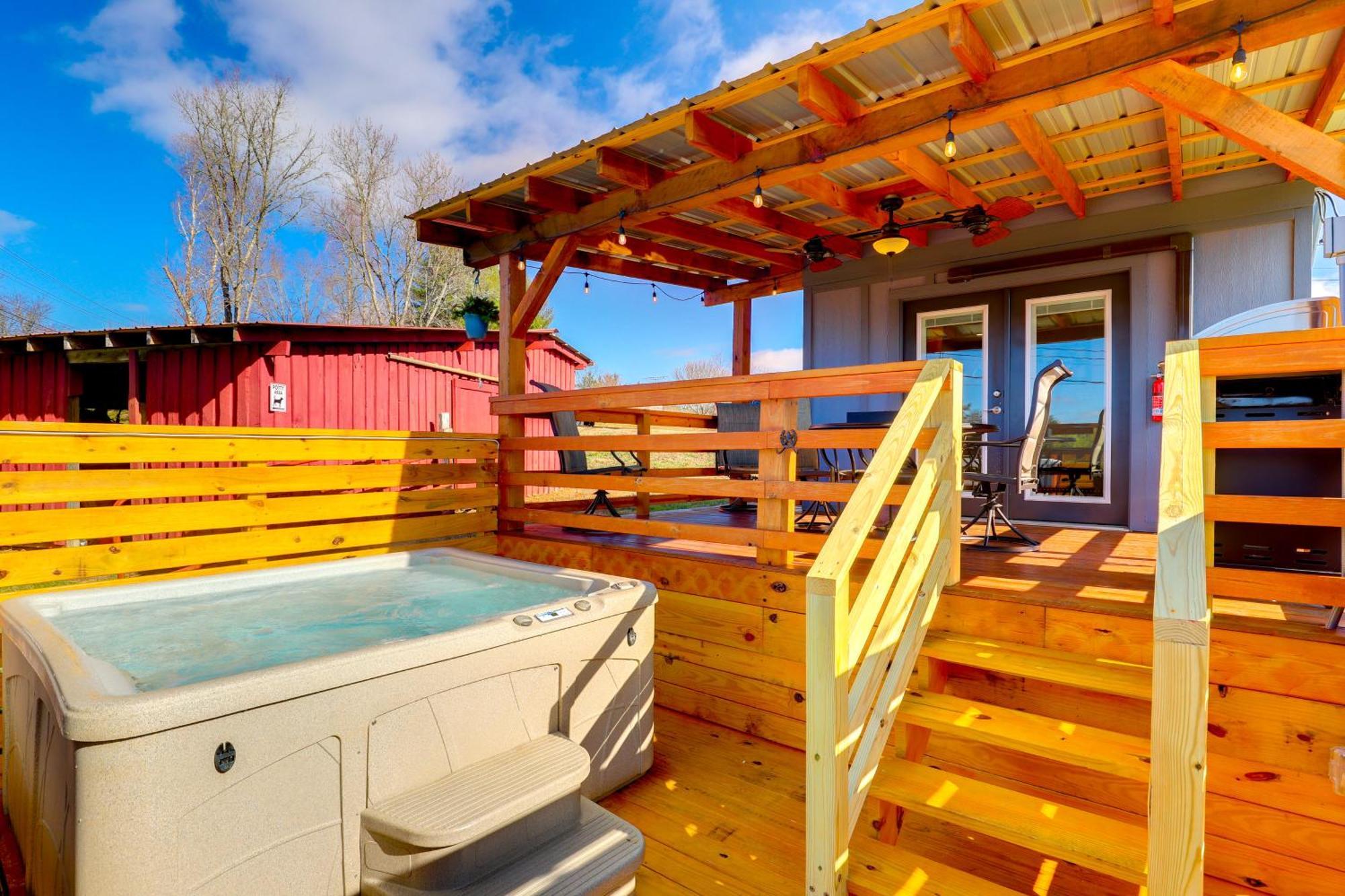 Marshall Studio With Loft, Hot Tub And Views! Luaran gambar